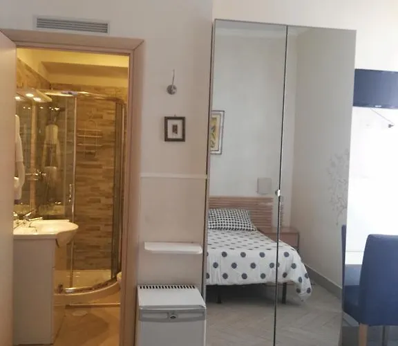Oda ve Kahvaltı Agli Horti Sallustiani 3*